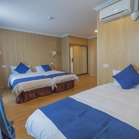 Hotel Vila Calella Exterior photo