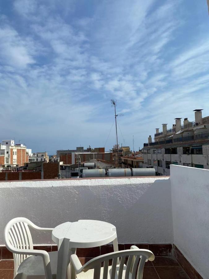 Hotel Vila Calella Exterior photo