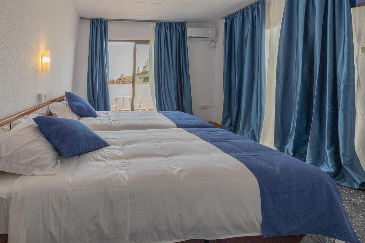 Hotel Vila Calella Exterior photo