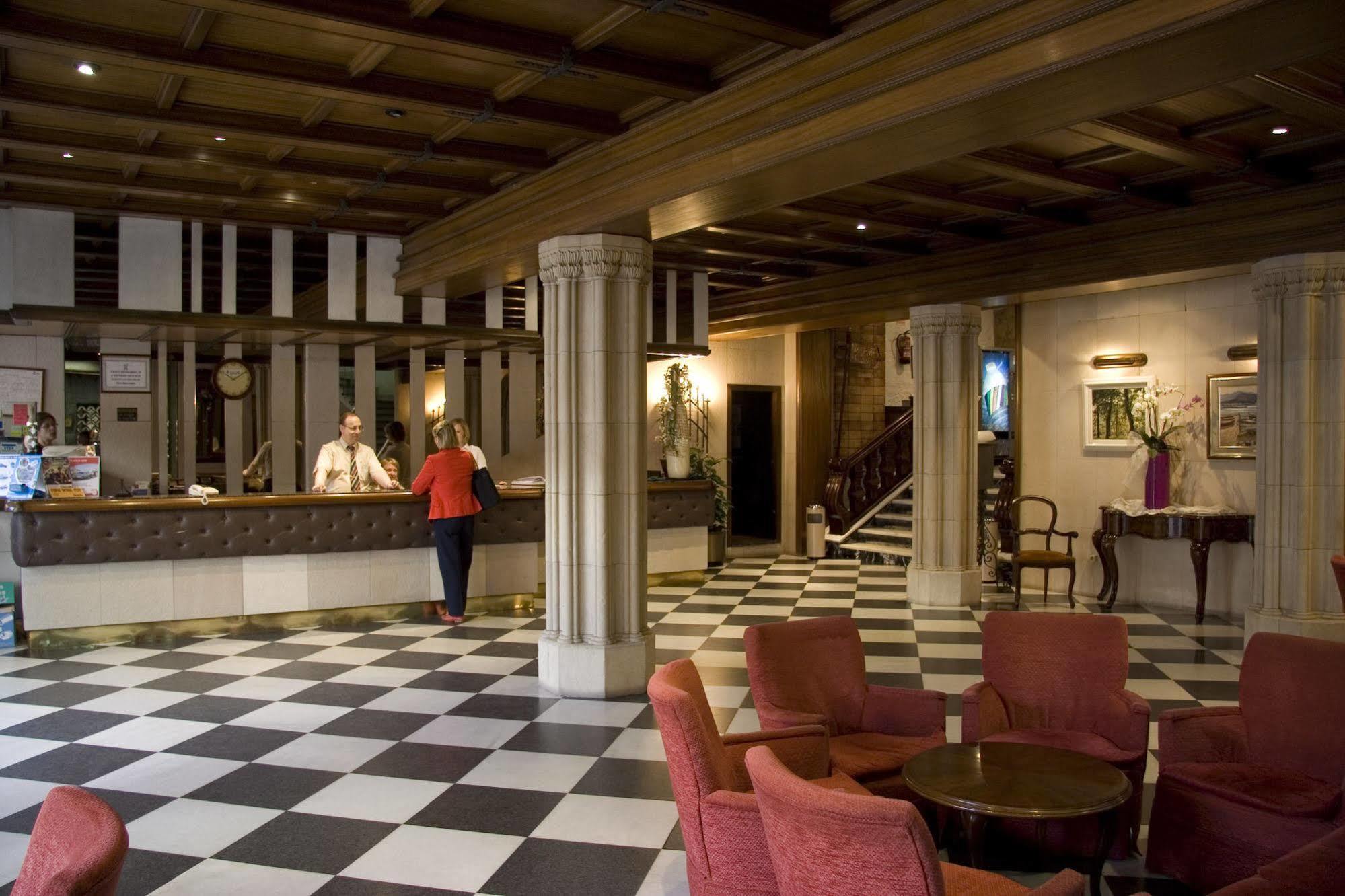 Hotel Vila Calella Exterior photo